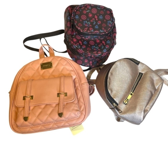 Bundle Of 3 Mini Backpacks🤍 - Picture 2 of 12